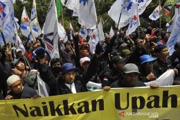 Ilustrasi Demonstrasi Buruh Untuk Kenaikan Upah, sumber: Antaranews.com