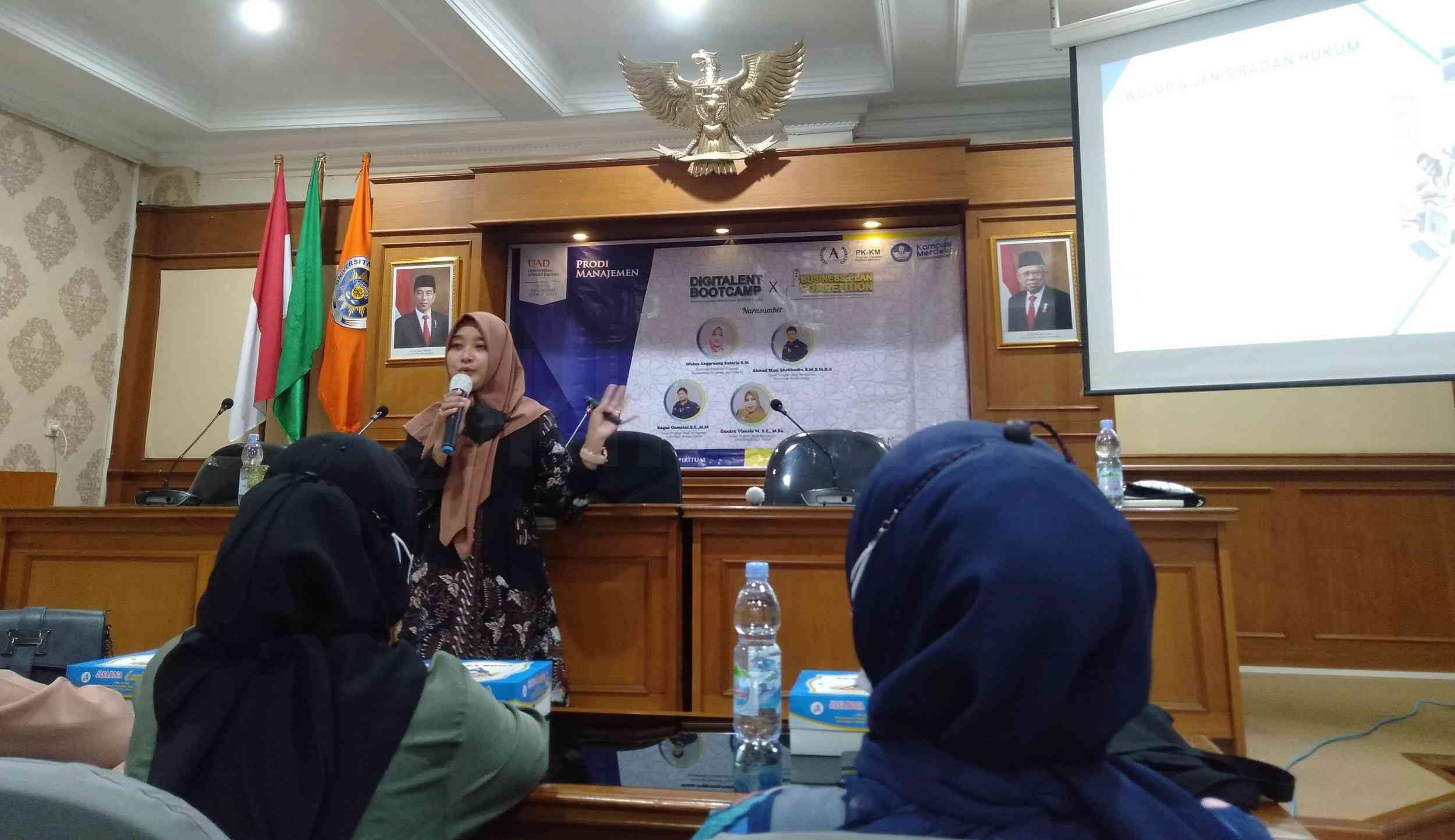 Siapkan Entrepreneur Muda, Prodi Manajemen UAD Gelar Workshop ...