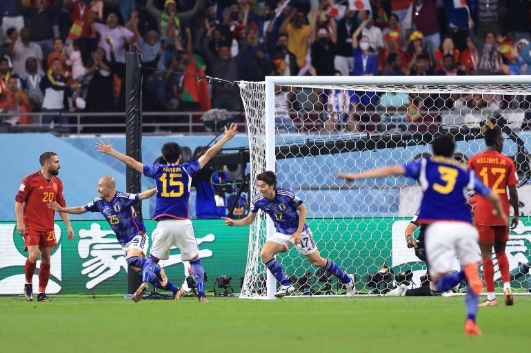 Jepang saat memastikan diri lolos ke babak 16 besar Piala Dunia 2022. | Sumber: sindonews.com
