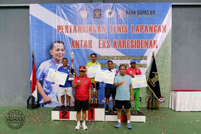 Karesidenan Kedu Meraih Juara 3 dalam Turnamen Tenis Lapangan antar Karesidenan Se-jawa Tengah