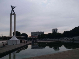 Amphitheater dengan kolam di depannya (dokpri)