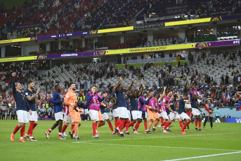 Prancis berhasi melaju ke perempat final usai unggul 3-1 atas Polandia. | Sumber: BR Football