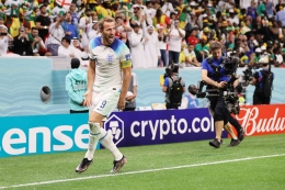 Harry Kane mencetak gol ke gawang Senegal. | Sumber: twitter.com/fifaworldcup