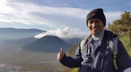 Gunung Bromo dan Semeru adalah kenampakan alam Indonesia yang luar biasa. Dokumen pribadi.