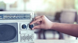 Radio jadul, pernah populer di zamannya | Ilustrasi | womanindonesia.com