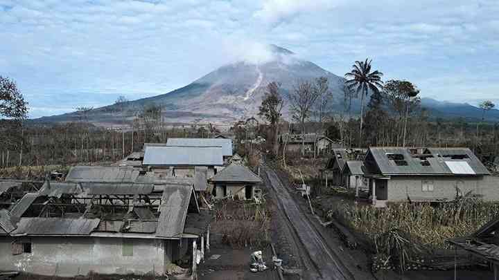 Gunung Semeru. (Setkab Indonesia Maju) 