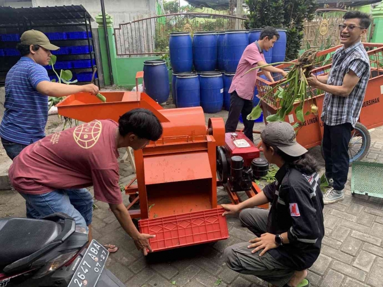 Membuat Perancangan Desain Alat Komposter Pupuk Organik Cair (POC) di ...