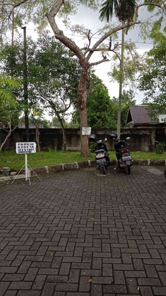 Tempat Parkir di Velangkani (Sumber : Dokumentasi Pribadi)