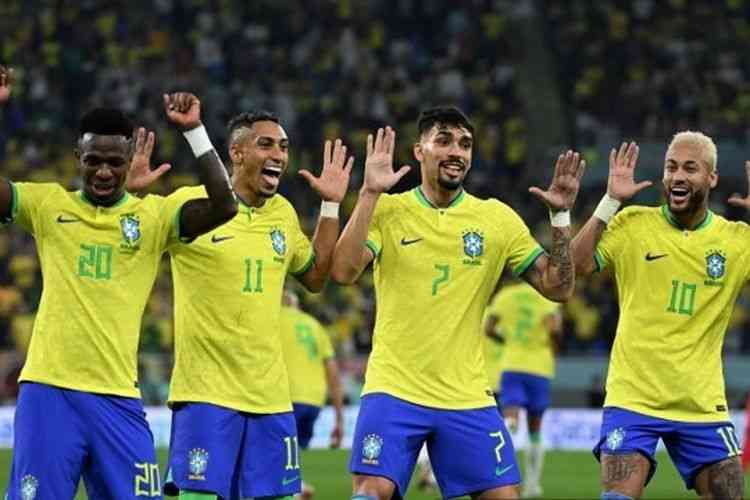 Pemain Brasil merayakan gol ke gawang Korea Selatan. Foto: AFP/Pablo Porciuncula via Kompas.com