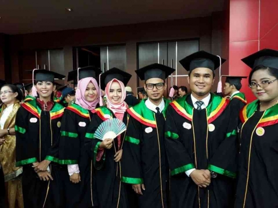 Wisuda program sarjana di salah satu perguruan tinggi negeri di Jakarta. PTN tersebut melakukan wisuda 2 kali dalam setahun. Dokpri