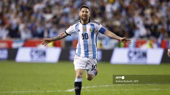 Lionel Messi (Sumber: tribunnews.com)