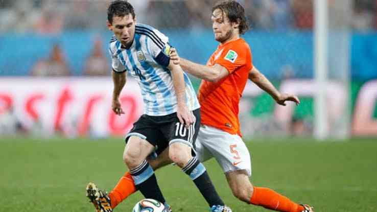 Duel Belanda kontra Argentina di Piala Dunia 2014/ foto: FIFA.com