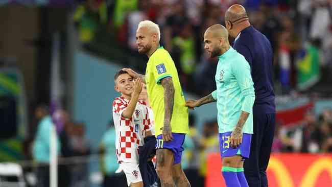 Neymar tetap berbesar hati menerima kekalahan dari Kroasia (Foto Reuters/Hannah McKay). 