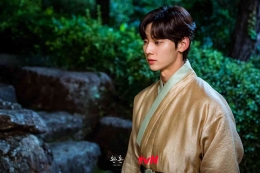 Hwang Min Hyun sebagai Seo Yul dalam Alchemy of Souls: Light and Shadow. Sumber: Soompi.com