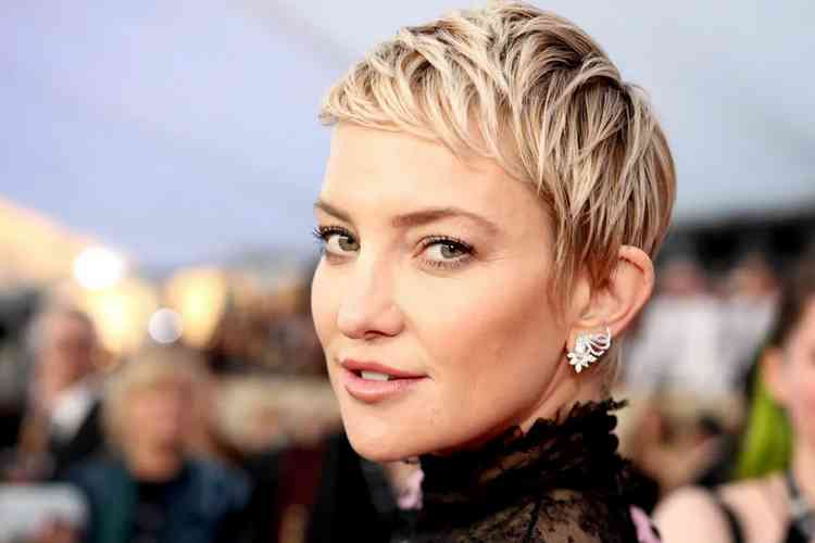 Gaya rambut baby bangs (dok foto: Christophel Polk/Glamour via lifestyle.kompas.com)