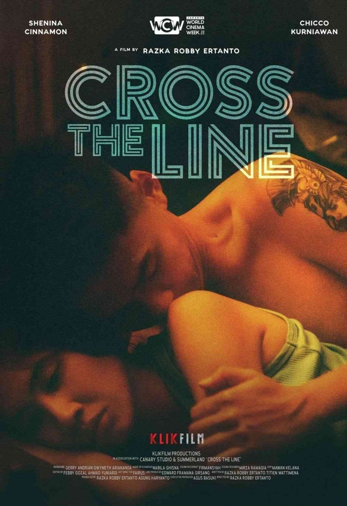 Poster resmi Film Cross The Line (sumber foto : IMDB)