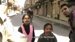 Keceriaan anak-anak Yarmouk. Sumber: Trailer The Pianist of Yarmouk/Youtube