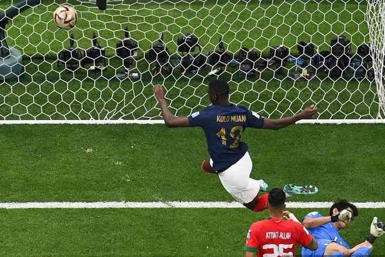 Randal Kolo Muani mencetak gol kedua Prancis ke gawang Maroko di semifinal Piala Dunia 2022: AFP/FRANCK FIFE via Kompas.com