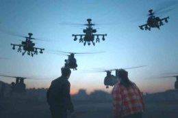 Ha Dong Soo dan Choi Yi Rang dikepung helikopter. Sumber: IDNTimes.com