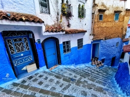 Kota Biru Chefchaouen, salah satu destinasi wisata terkenal di Maroko. Sumber: dokumentasi pribadi