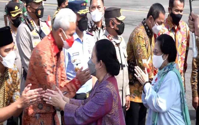 Ilustrasi Gubernur Jateng Saat Melepas Megawati dan Puan Maharani, Sumber Foto Instagram Ganjar Pranowo.