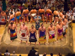 sumber: https://theculturetrip.com/asia/japan/articles/japans-12-most-famous-sumo-wrestlers/