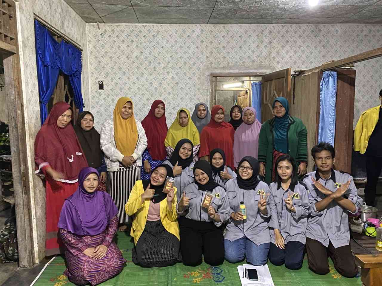 Mahasiswa UNNES GIAT 3 Adakan Pelatihan Pembuatan Susu Jagung Dan Abon ...