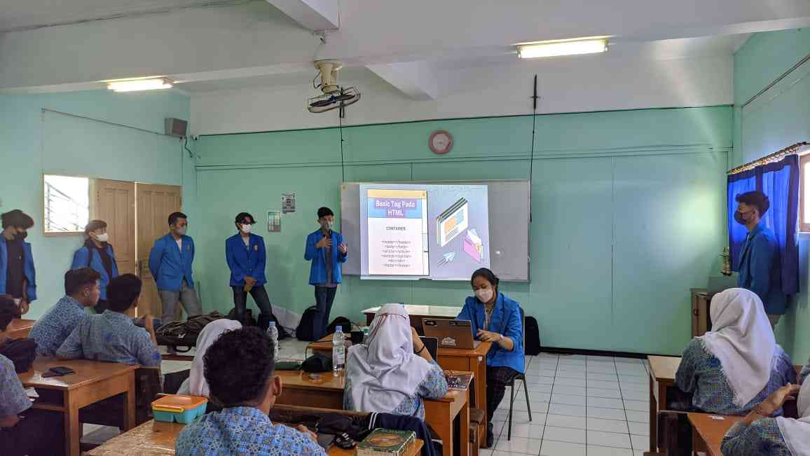 Kegiatan PKM Oleh Mahasiswa Teknik Informatika Universitas Pamulang ...