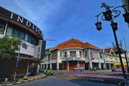 Sepotong sejarah yang tersimpan di Jalan Braga-Bandung. Sumber: dokumentasi pribadi