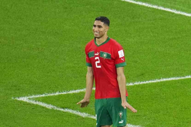 Foto dari m. Republika. Com oleh Gilang Akbar Prambadi. Seorang pemain asal Maroko, Achraf Hakimi dengan selebrasi penguin nya