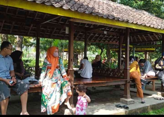 Restoran alam caping gunung (dokpri) 