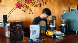 dok.pri Bayar pake QRIS BRI di  Warung Kopi Bali, Berkah Digitalisasi