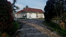 Villa Hadipoeran yang disewakan per hari, Jln Bukit Berbunga, Batu. Foto: Parlin Pakpahan