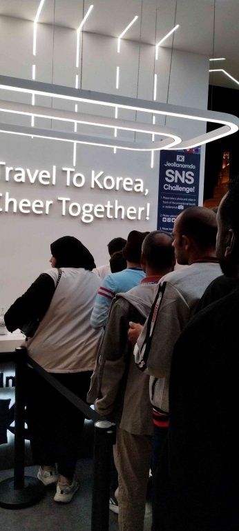 Antrian di Stand Korea(Febri Ali Foto)