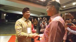 Anies Baswedan bertemu dengan Ganjar Pranowo di Bali (Sumber Gambar: Detik)