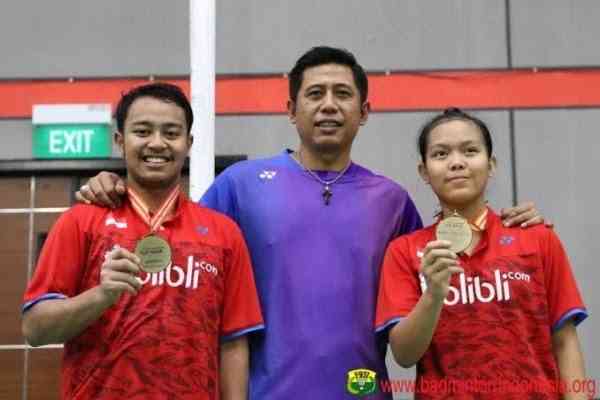 Nova menandatangani kontrak melatih ganda campuran di Malaysia menatap Olimpiade 2024 (Foto: PBSI/Badminton Indonesia) 
