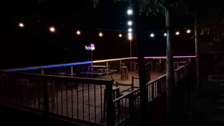 Cafe Prongos begitu mentereng di wisata Besuki, Ndolo. Foto: Sofiah