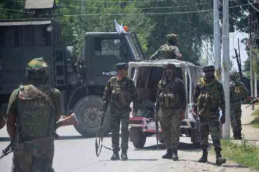 Pasukan India berjaga-jaga di Jammu dan Kashmir. | Sumber: dailyexcelsior.com 