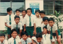 SD Muhammadiyah 1 Banjanegara 1985. Dokumen Pribadi