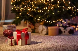 Kado Natal Dengan Hiasan Indah | Sumber Astronouts.id