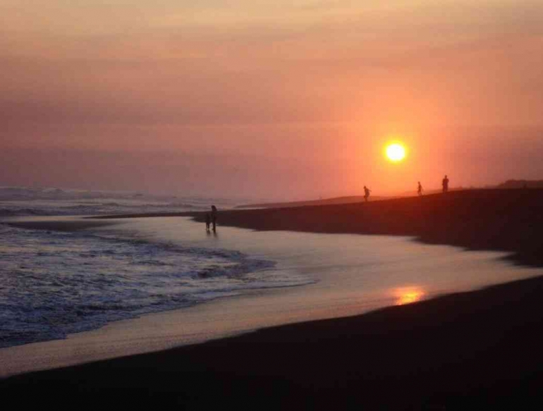 Senja di pantai Glagah (foto: Hermard)