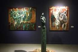 Hasil karya seni lukis dan patung seniman Gigih Wiyono dalam pameran Dua Kutub, di Galeri Nasional Indonesia, Jakarta, Kamis (11/1/2018). Foto: Kompas.com/Anggita Muslimah