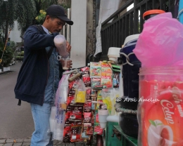 Pedagang Starling di Jakarta. (Foto: Arai Amelya)