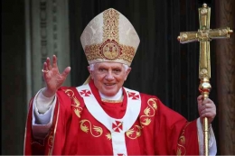 Paus Emeritus XVI (Sumber: Kompas.com)