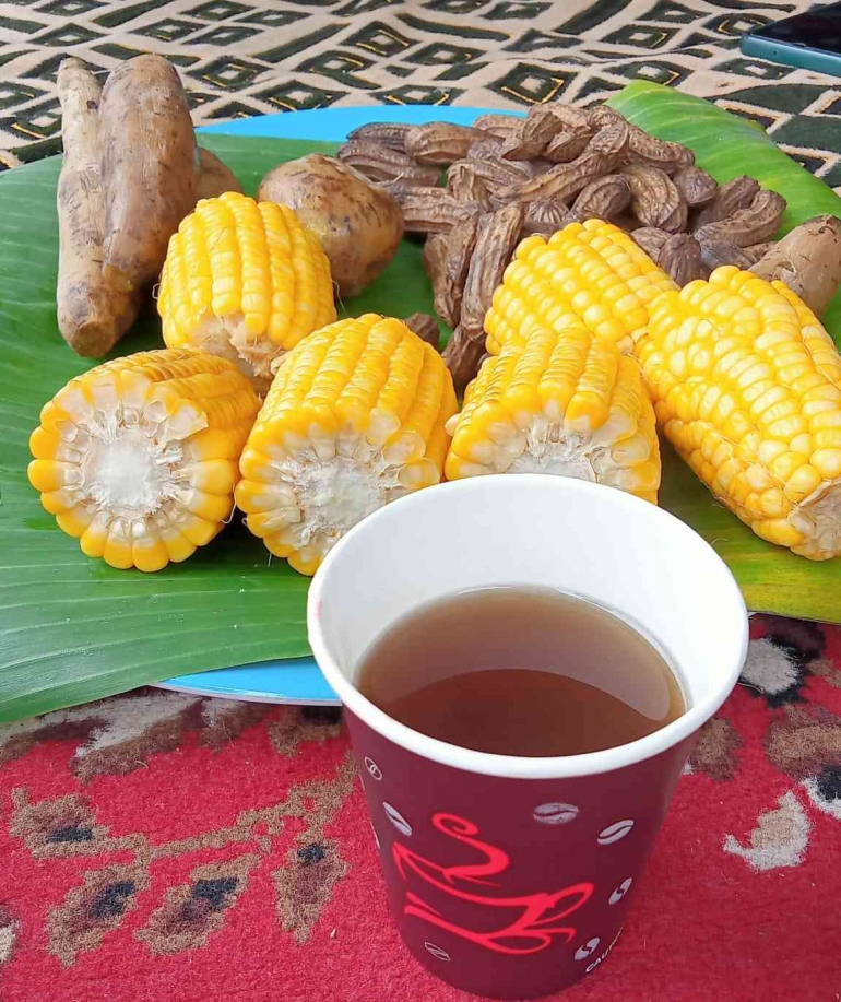 Jagung,ubi dan kacang rebus, dokpri: @muthiah