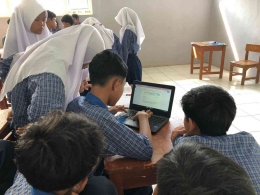 Adaptasi teknologi untuk siswa/dokpri