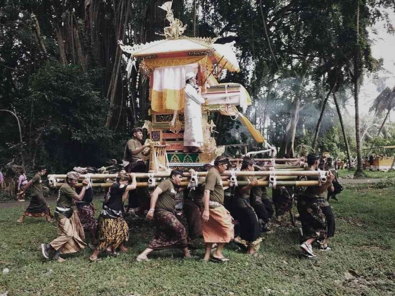 Ngaben di Abiansemal, Bali.  Juni 2022