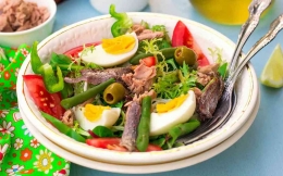 Salad Nicoise. Photo: larik_malasha/Shutterstock