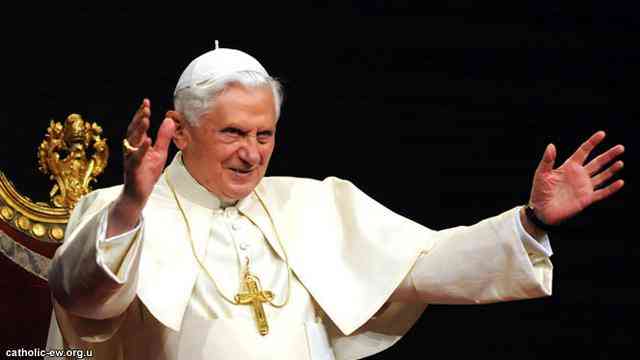 Paus Emeritus Benediktus XVI Telah Wafat Usia 95 Tahun. sumber gambar:www.liputan6.com