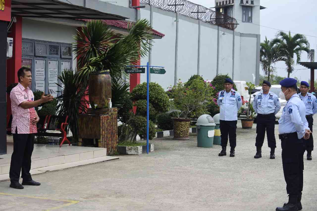 Apel Pagi Di Lapas Kelas I Palembang, Kadivpas Kemenkumham Sumsel ...